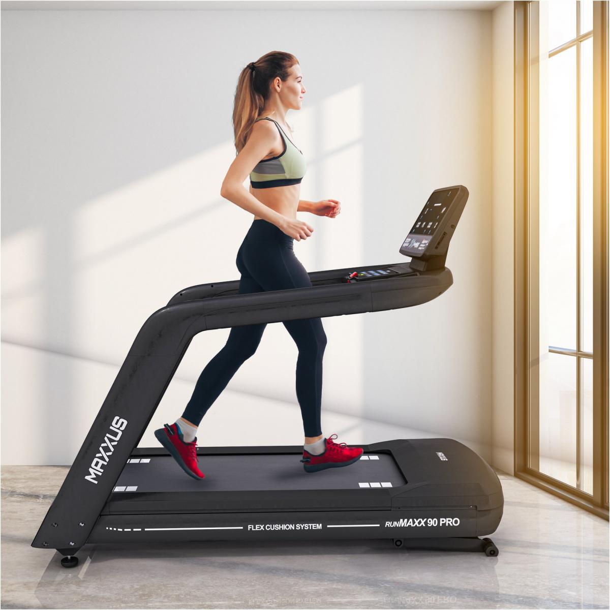 Traka za trčanje RunMaxx 90 Pro