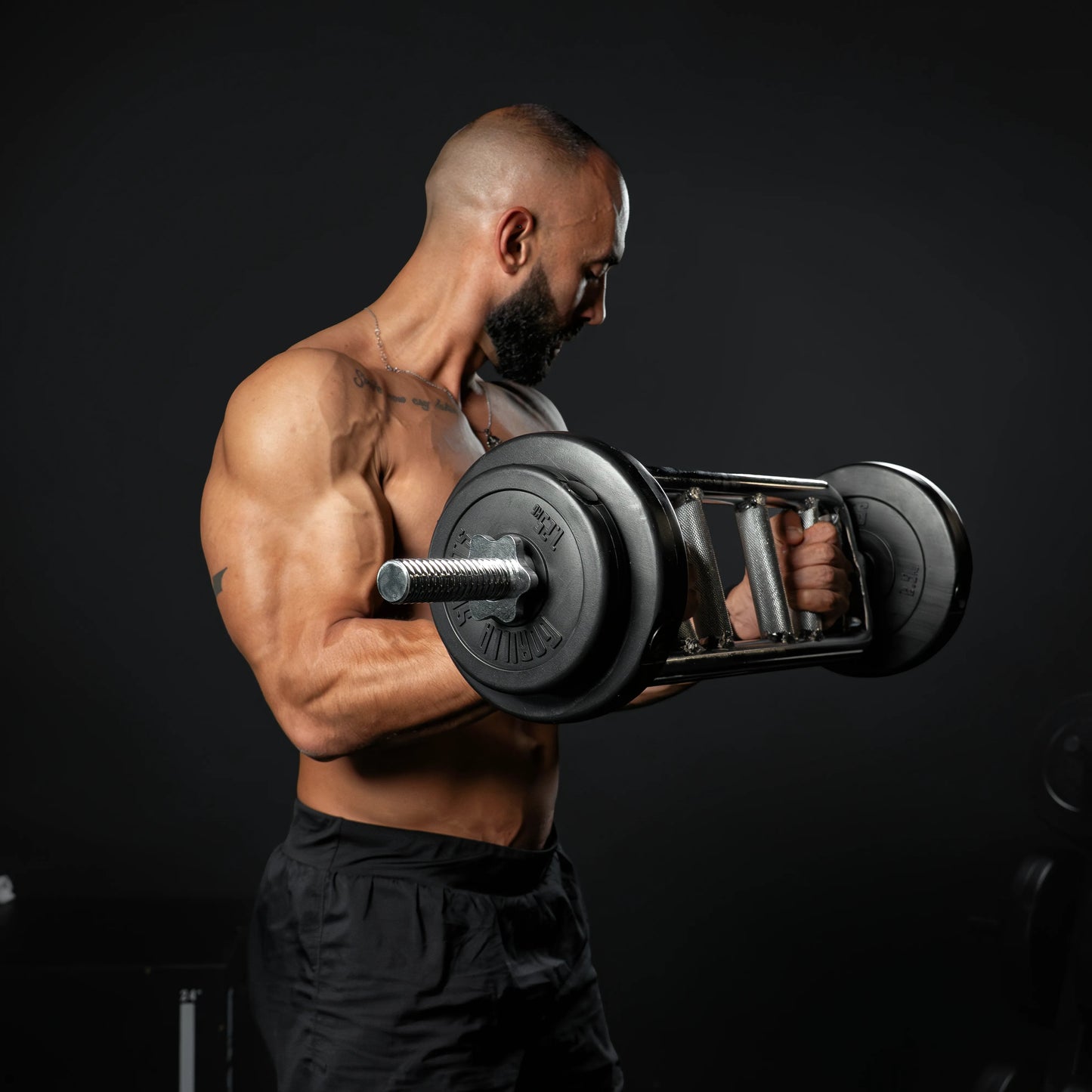 Šipka za triceps hromirana