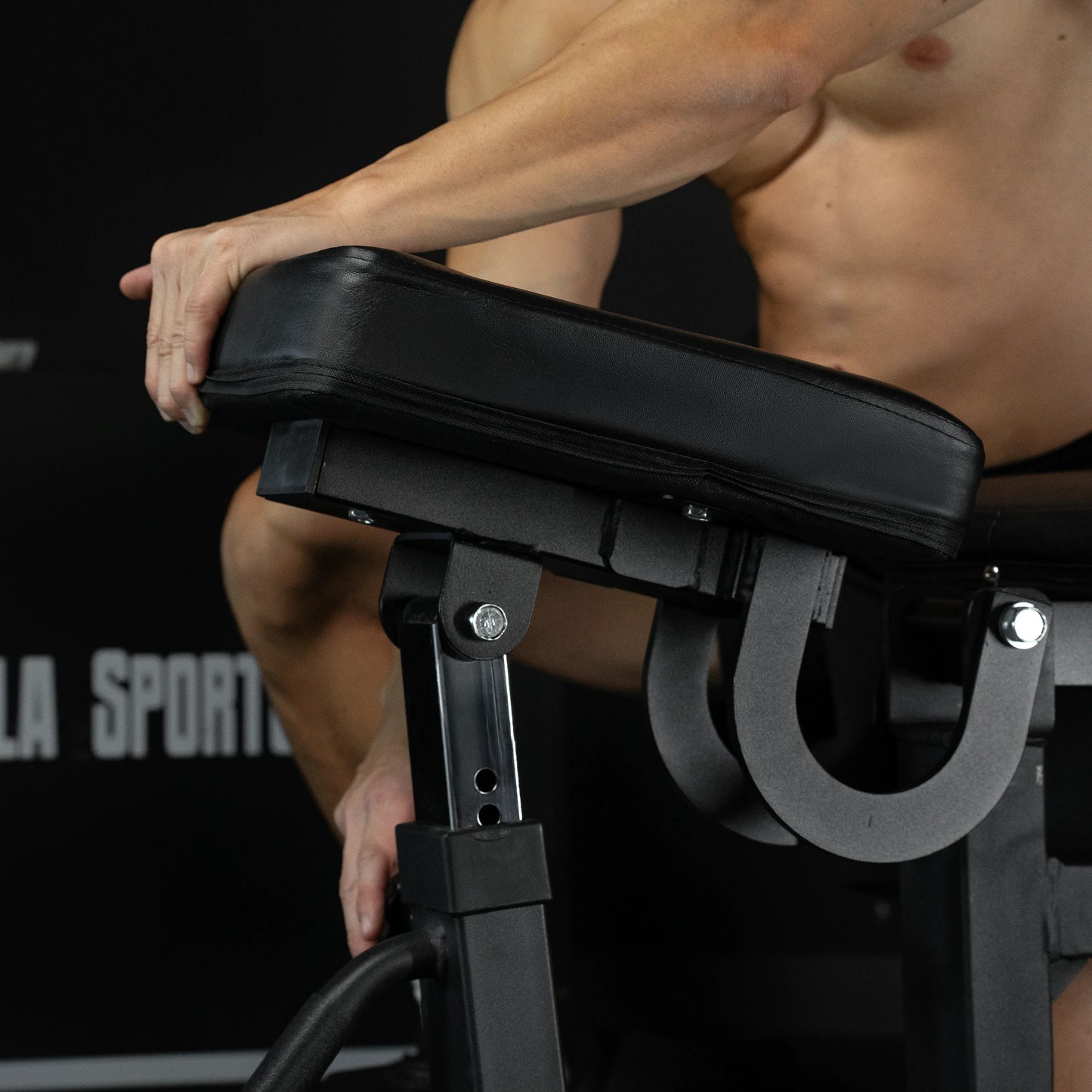 Profesionalna multi podesiva klupa za vežbanje