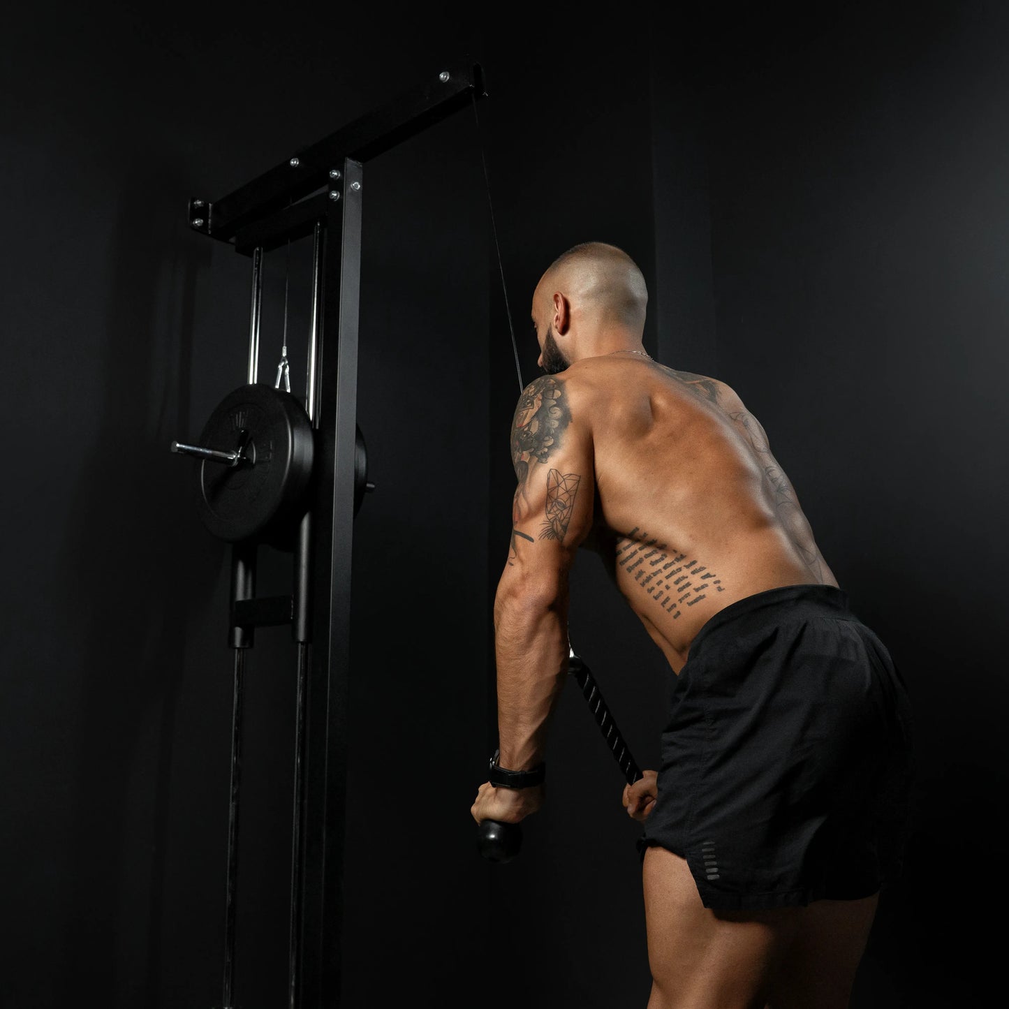 Multifunkcionalna zidna lat mašina