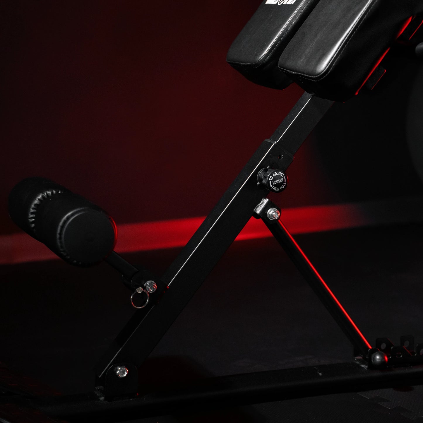 Klupa za hiperekstenziju podesiva