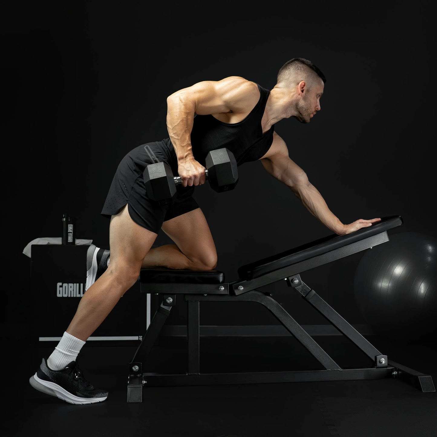 Multifunkcionalna ravna klupa za vežbanje